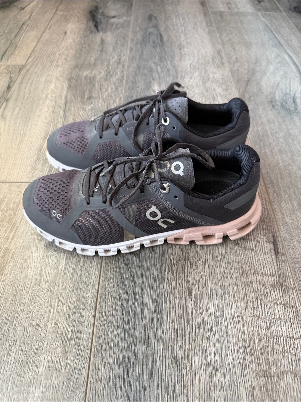 DC Women's Gray and Pink Athletic Shoes